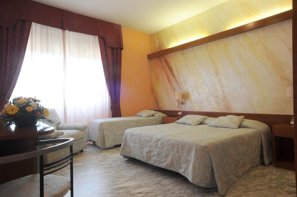 Hotel Excelsior Monticchio  Kültér fotó