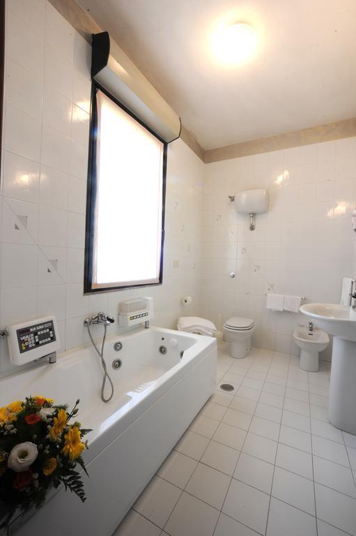 Hotel Excelsior Monticchio  Kültér fotó